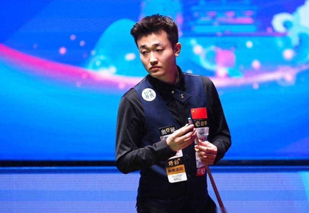 兴奋的观众 兴奋的观众