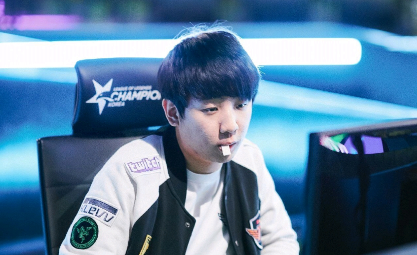 因此被球迷 因此被球迷